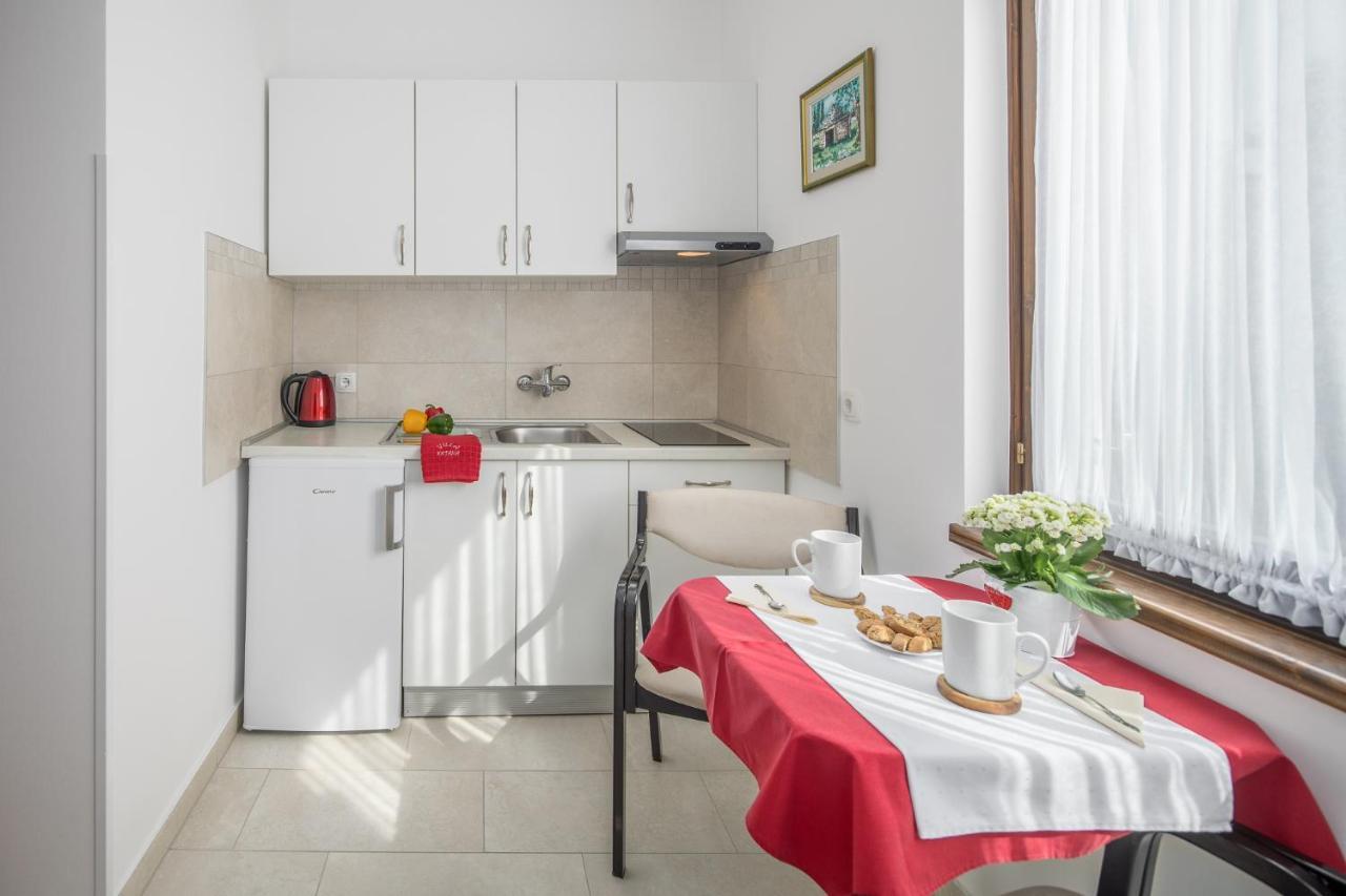 Apartments Villa Katana Porec Bagian luar foto