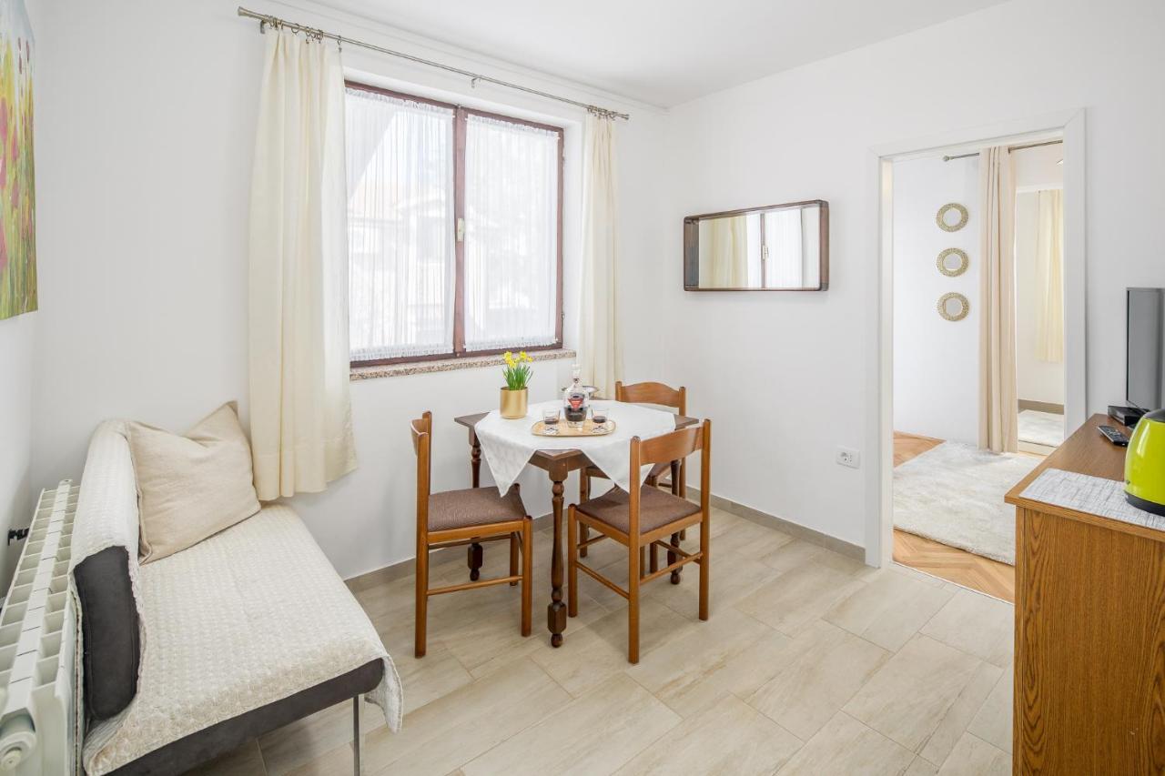 Apartments Villa Katana Porec Bagian luar foto