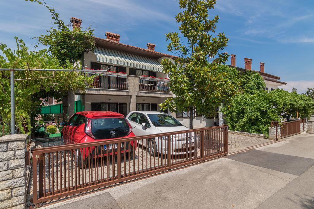 Apartments Villa Katana Porec Bagian luar foto